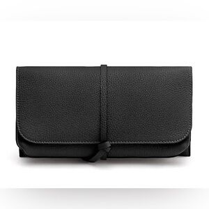 ISO Cuyana Travel Beauty Roll in Black